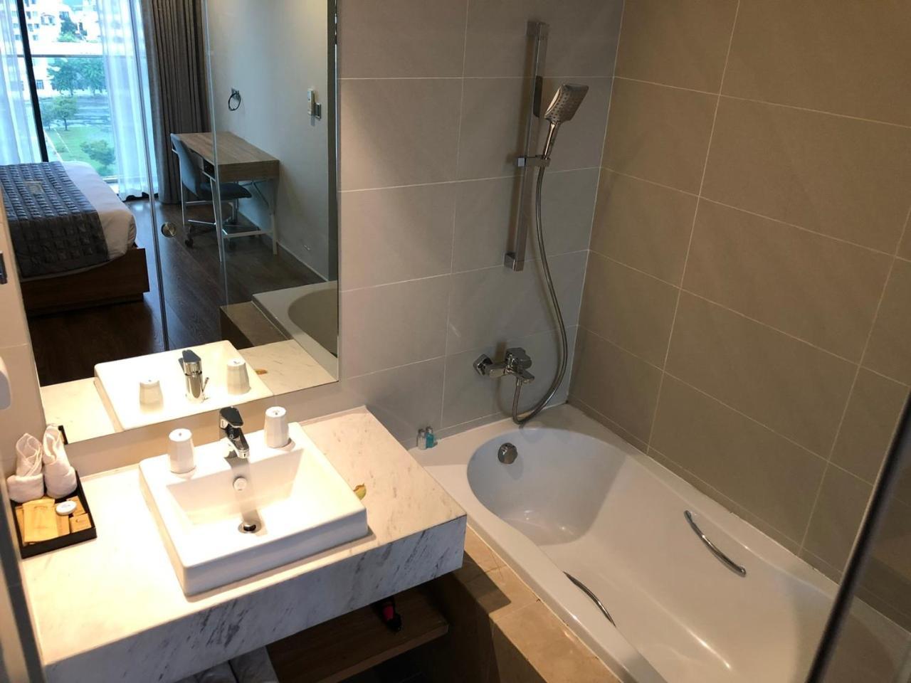 Moon Hotel And Apartment Da Nang Luaran gambar